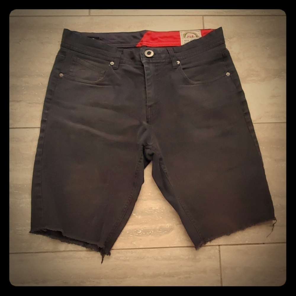 Volcom Shoot rainbows into Fascism Shorts